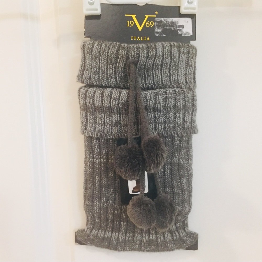 19V69 Italia Gray Knit Pom Pom Boot Cuffs Heather One Size Winter Fall NWT $28